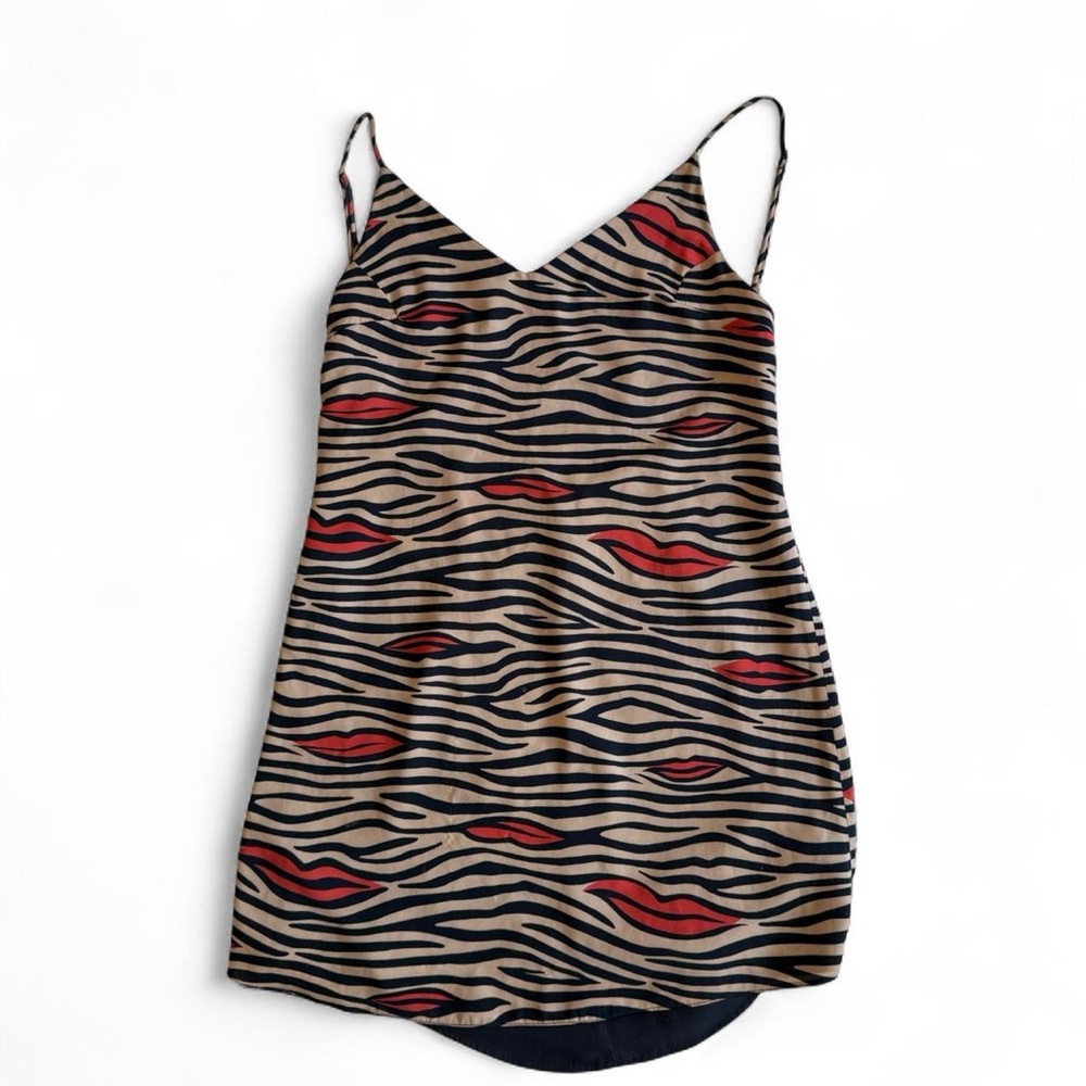 Funky kosiuko zebra print slip dress with lip print